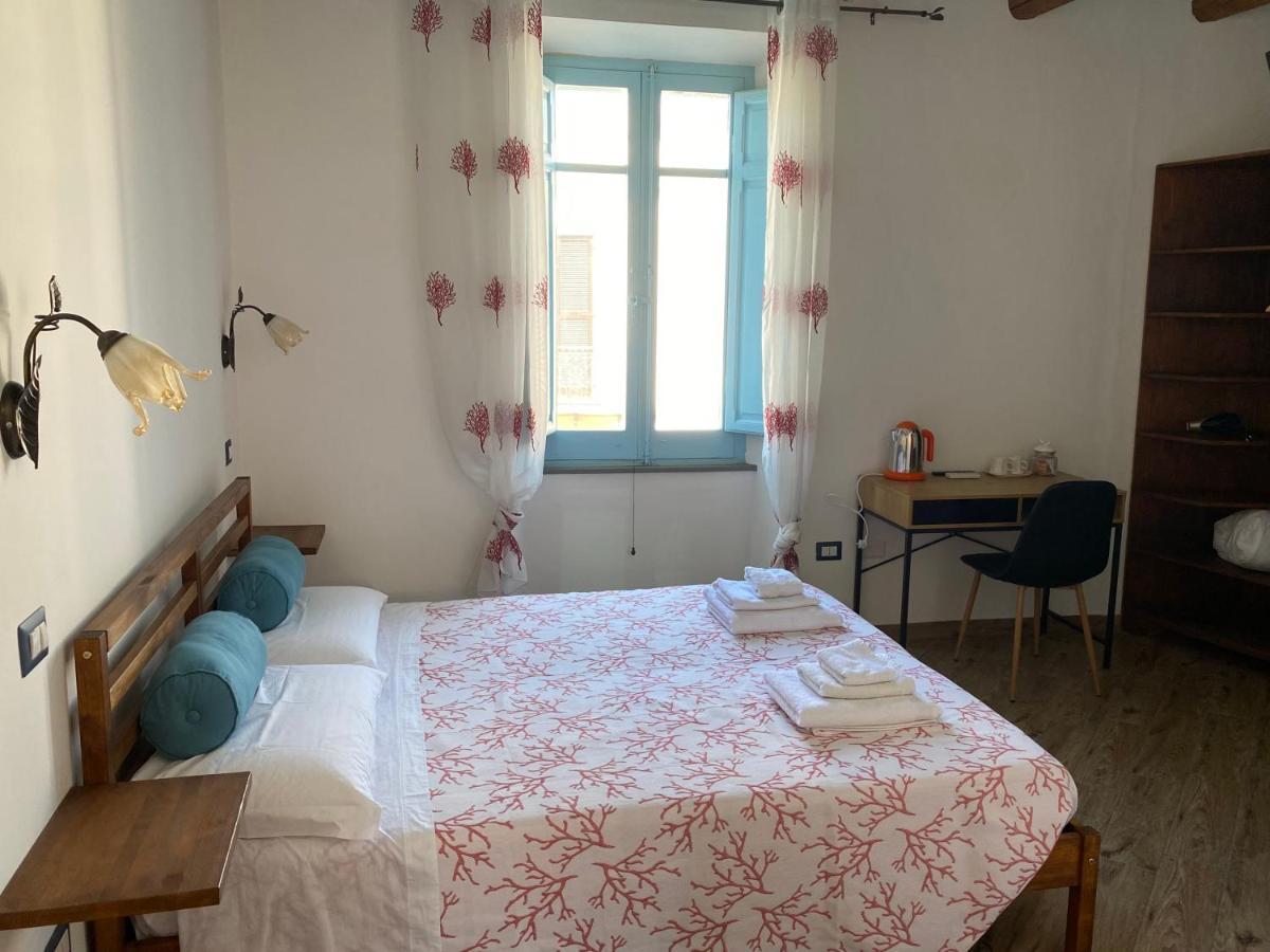 B&B Alba Chiara Oristano Bagian luar foto