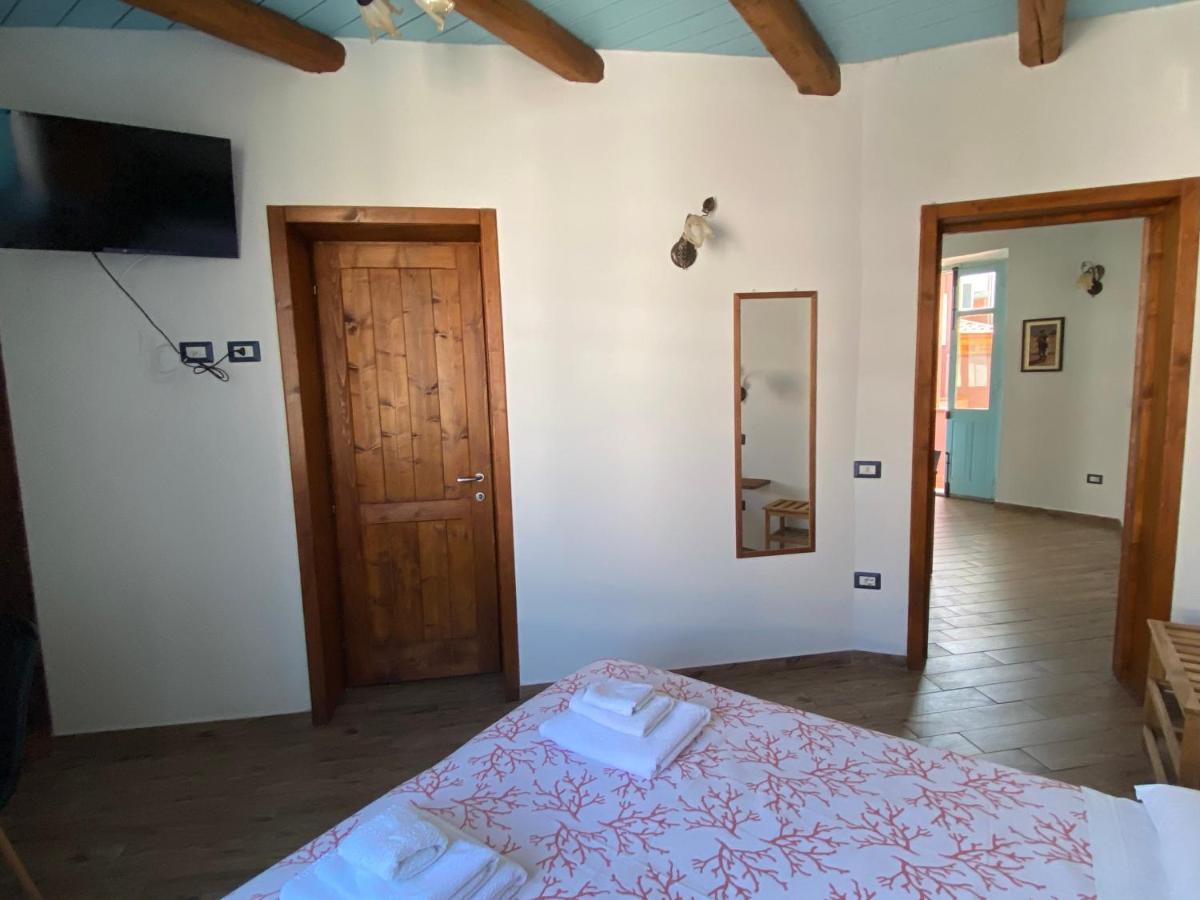 B&B Alba Chiara Oristano Bagian luar foto