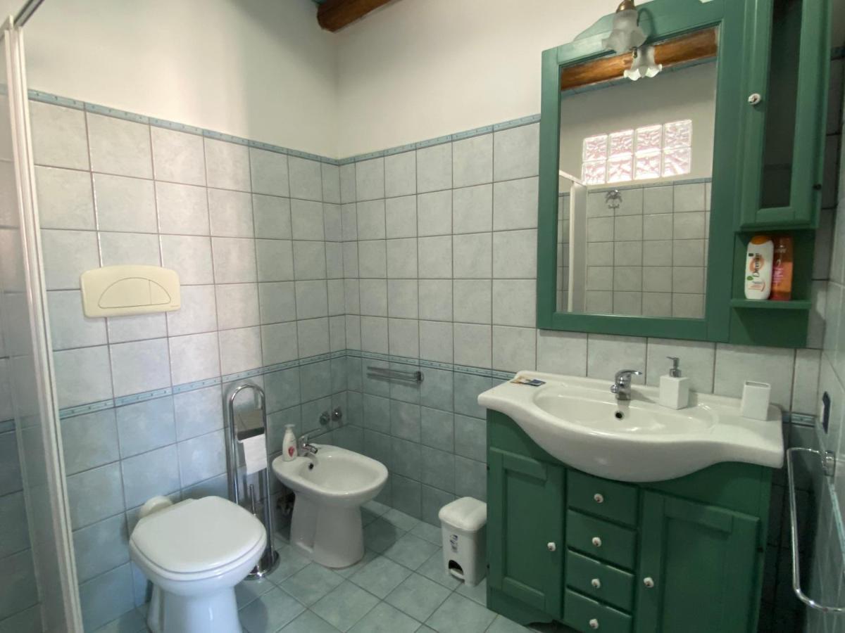 B&B Alba Chiara Oristano Bagian luar foto