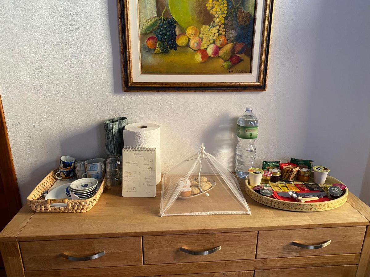 B&B Alba Chiara Oristano Bagian luar foto